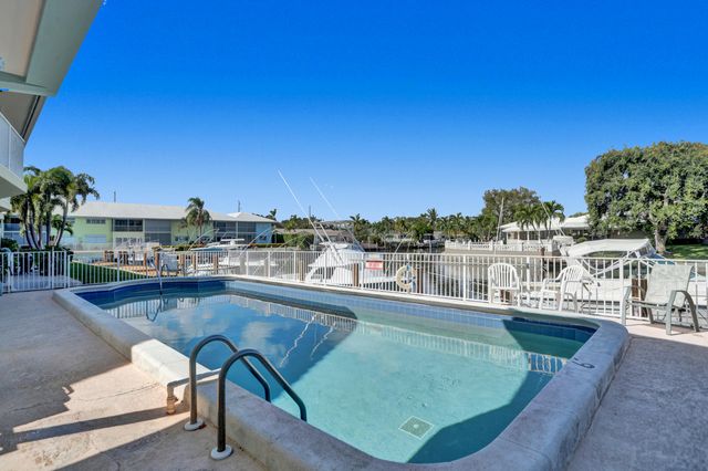 2311 NE 36th Street 2f, Lighthouse Point, FL 33064