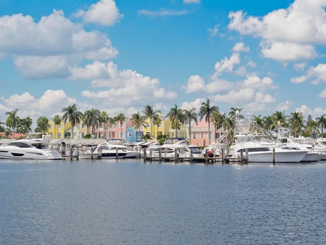 2311 NE 36th Street 2f, Lighthouse Point, FL 33064
