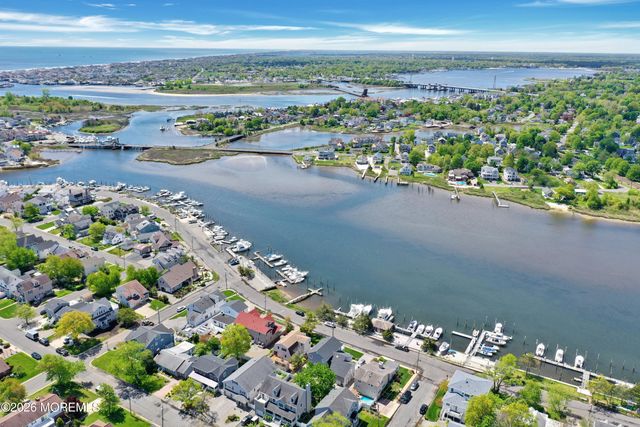 13 Pearce Avenue, Manasquan, NJ 08736