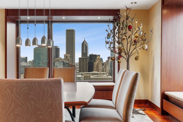 161 E CHICAGO Avenue 33DE, Chicago, IL 60611