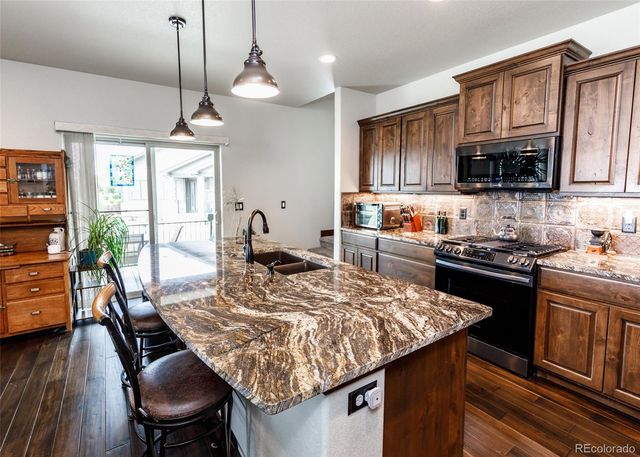 1922 Sunshine Peak Drive, Loveland, CO 80538