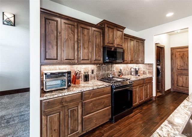 1922 Sunshine Peak Drive, Loveland, CO 80538