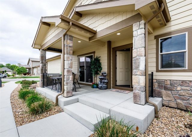 1922 Sunshine Peak Drive, Loveland, CO 80538
