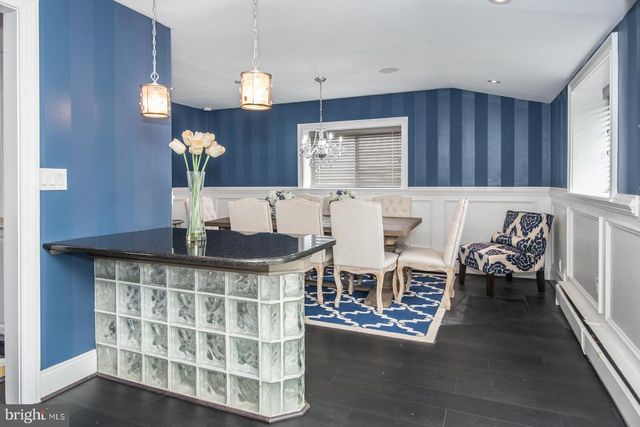 23 BEGONIA LN, Levittown, PA 19054