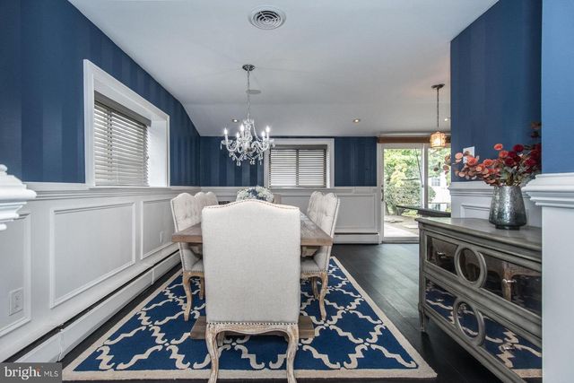 23 BEGONIA LN, Levittown, PA 19054
