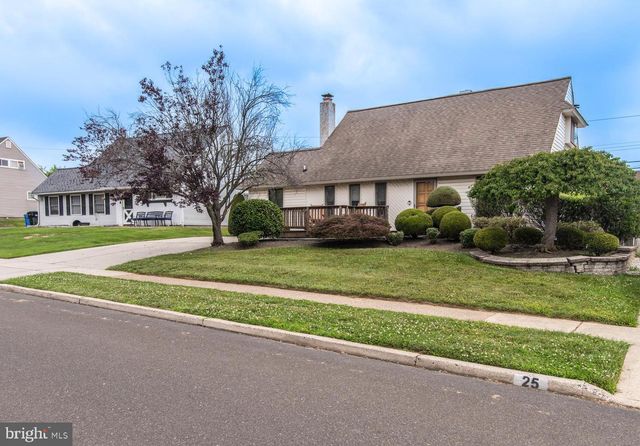 23 BEGONIA LN, Levittown, PA 19054
