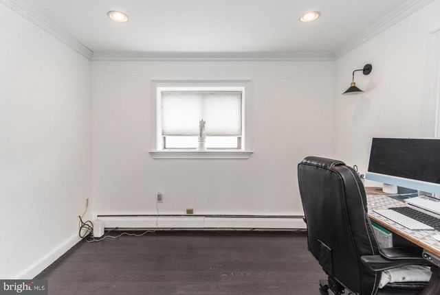 23 BEGONIA LN, Levittown, PA 19054