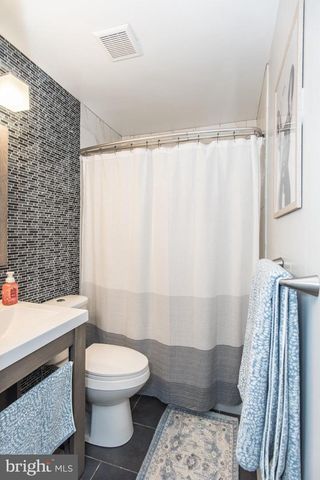 23 BEGONIA LN, Levittown, PA 19054