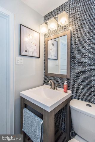 23 BEGONIA LN, Levittown, PA 19054