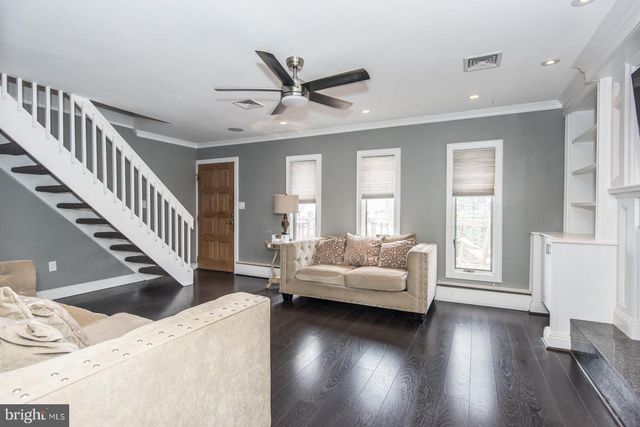23 BEGONIA LN, Levittown, PA 19054