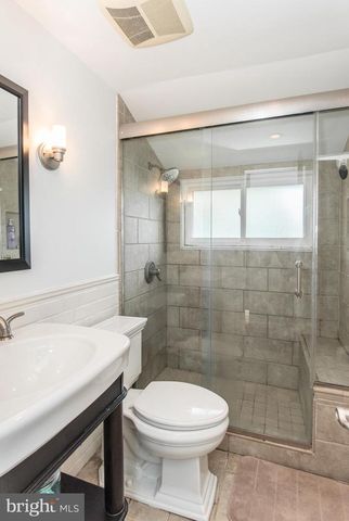 23 BEGONIA LN, Levittown, PA 19054