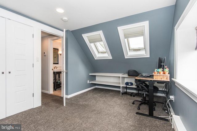 23 BEGONIA LN, Levittown, PA 19054