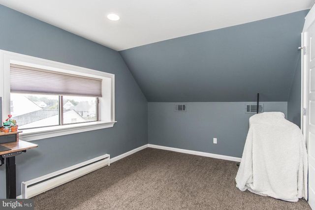 23 BEGONIA LN, Levittown, PA 19054