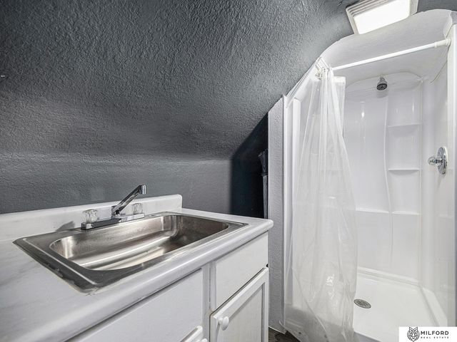 2523 Wirt Street, Omaha, NE 68111