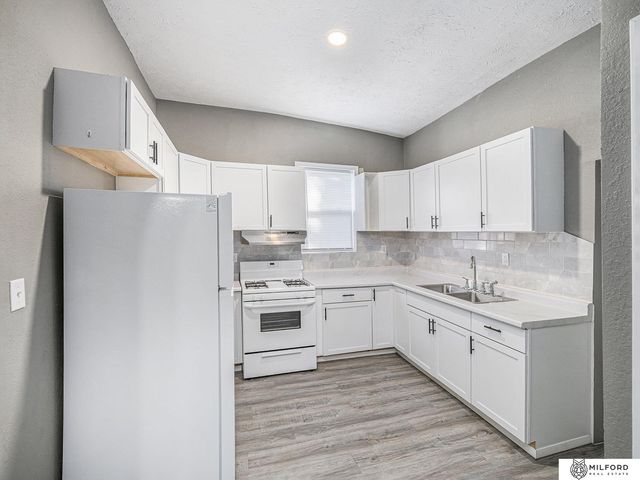 2523 Wirt Street, Omaha, NE 68111