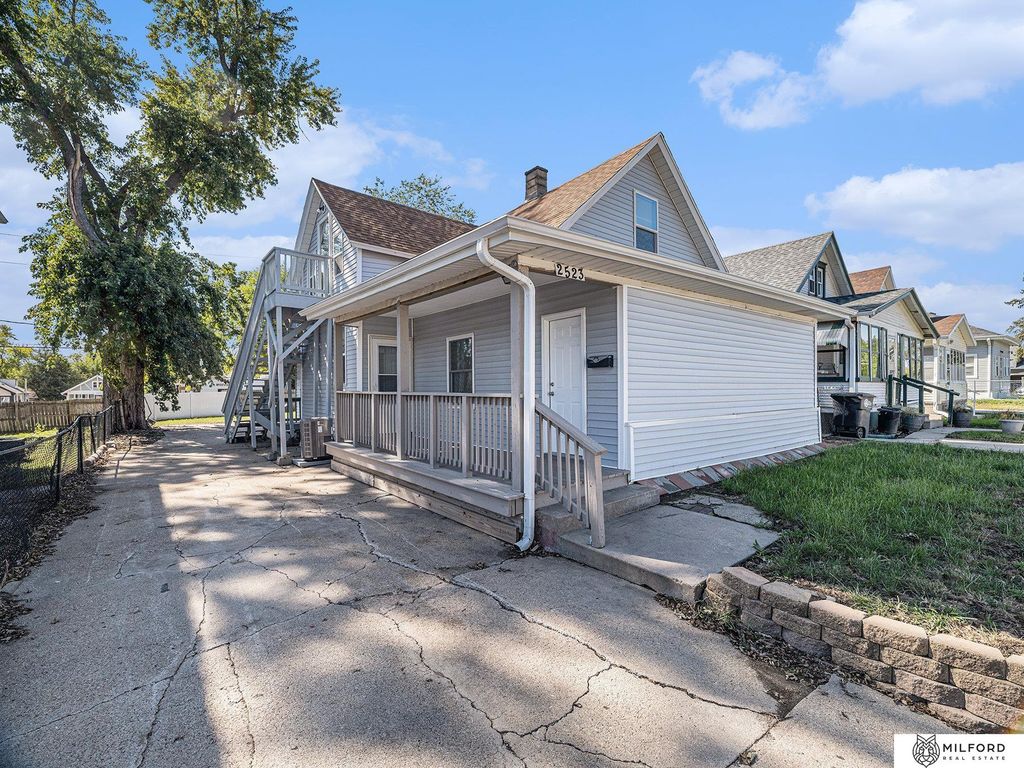 2523 Wirt Street, Omaha, NE 68111