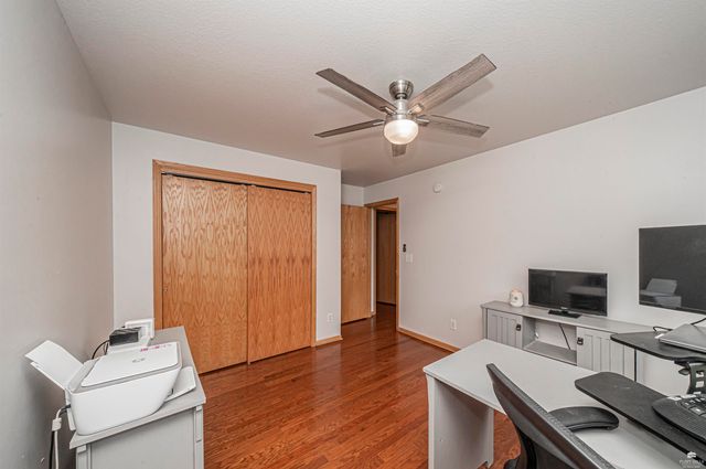 115 Harvard Pl, Manhattan, KS 66502