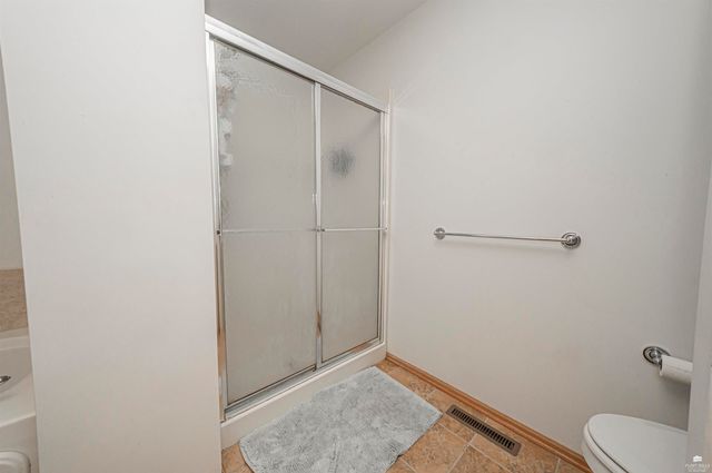 115 Harvard Pl, Manhattan, KS 66502