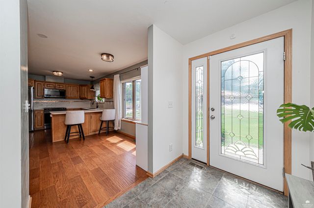 115 Harvard Pl, Manhattan, KS 66502