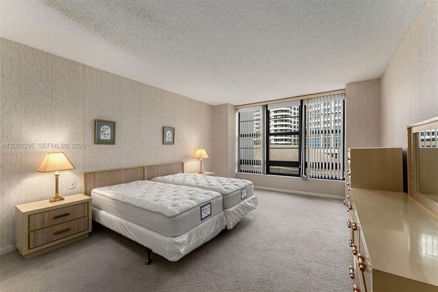 5500 Collins Ave 304, Miami Beach, FL 33140