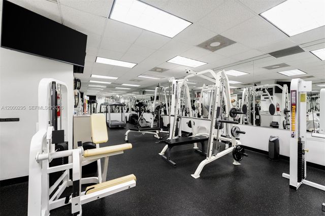 5500 Collins Ave 304, Miami Beach, FL 33140
