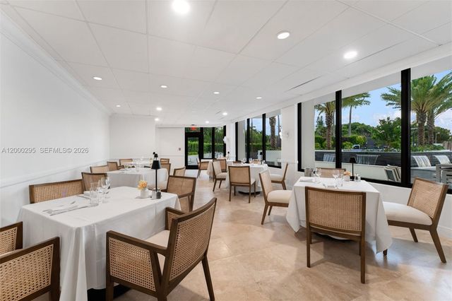 5500 Collins Ave 304, Miami Beach, FL 33140