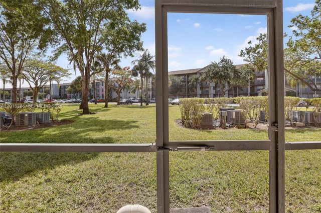 700 SW 137th Ave 110H, Pembroke Pines, FL 33027