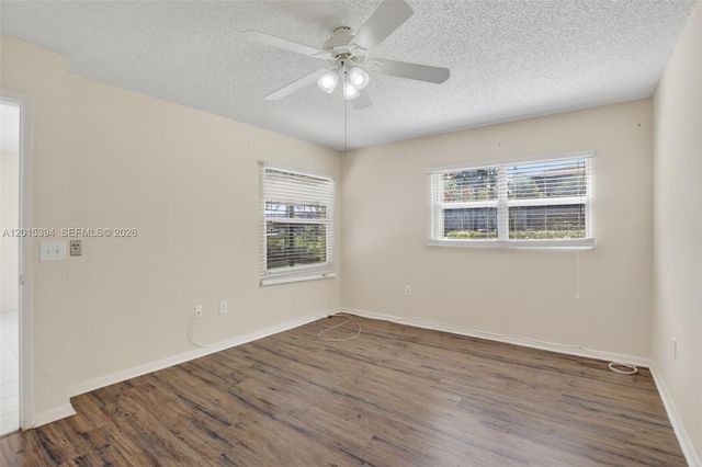 700 SW 137th Ave 110H, Pembroke Pines, FL 33027