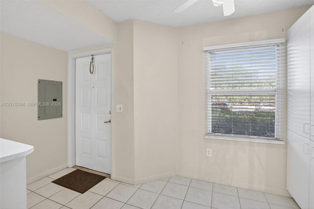 700 SW 137th Ave 110H, Pembroke Pines, FL 33027