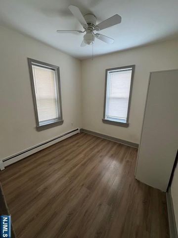 166 Westminster Place 2R, Lodi, NJ 07644