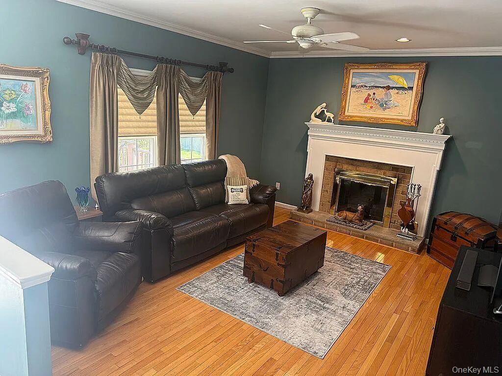 8 Ashford Lane, Huntington, NY 11743 — photo 5