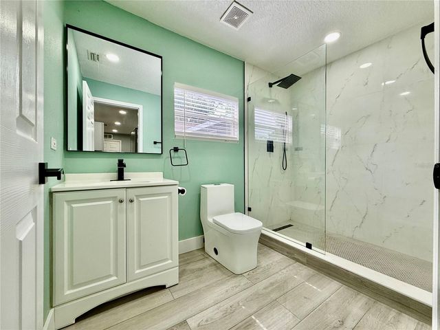 1813 E WOOD STREET, Tampa, FL 33604