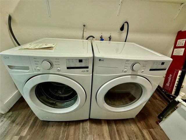 1813 E WOOD STREET, Tampa, FL 33604