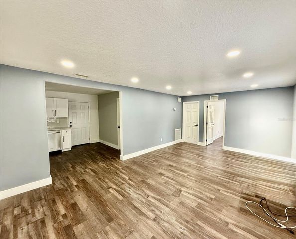 1813 E WOOD STREET, Tampa, FL 33604