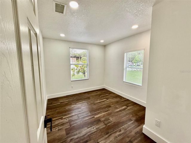 1813 E WOOD STREET, Tampa, FL 33604