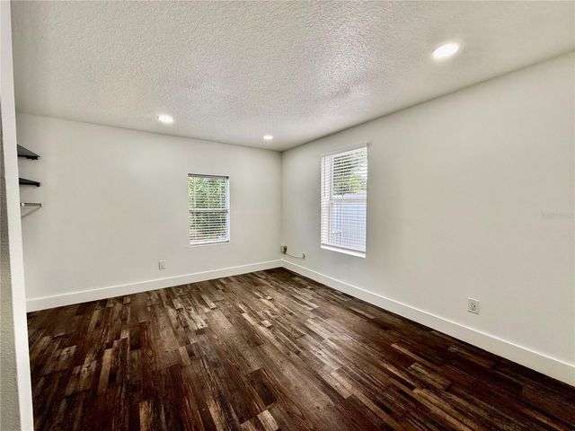 1813 E WOOD STREET, Tampa, FL 33604