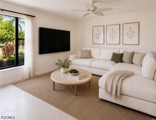 5765 Trailwinds DR 111, Fort Myers, FL 33907