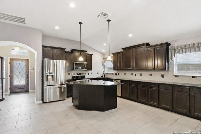 829 Laserra, Cibolo, TX 78108