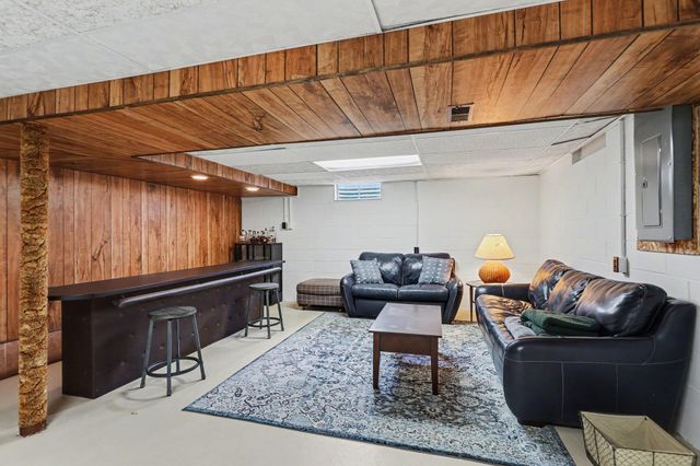 811 SE Boutell Road, Essexville, MI 48732