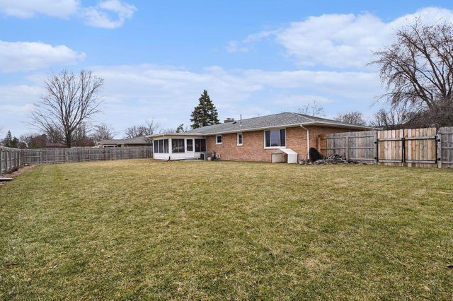 811 SE Boutell Road, Essexville, MI 48732