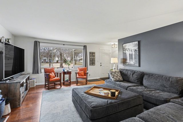 811 SE Boutell Road, Essexville, MI 48732