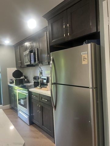 255 NW 36th Avenue, Deerfield Beach, FL 33442