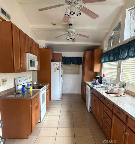 1378 Bishop, Hemet, CA 92545