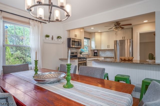 2 Dogwood Ter, Livingston Twp., NJ 07039