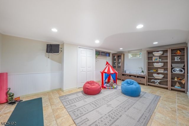 2 Dogwood Ter, Livingston Twp., NJ 07039