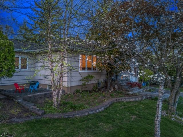 2 Dogwood Ter, Livingston Twp., NJ 07039