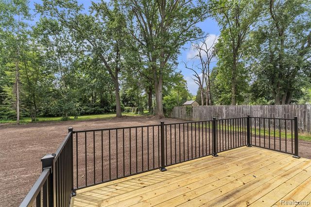 27380 Leroy Street, Taylor, MI 48180