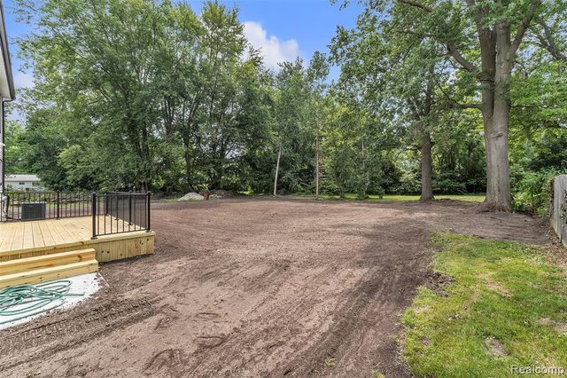 27380 Leroy Street, Taylor, MI 48180