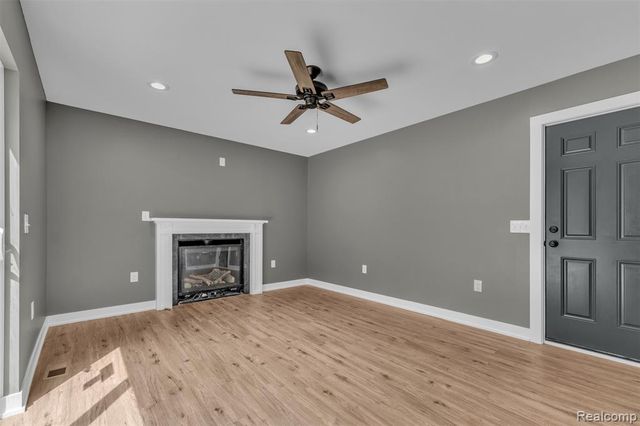 27380 Leroy Street, Taylor, MI 48180