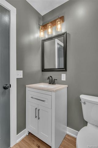 27380 Leroy Street, Taylor, MI 48180